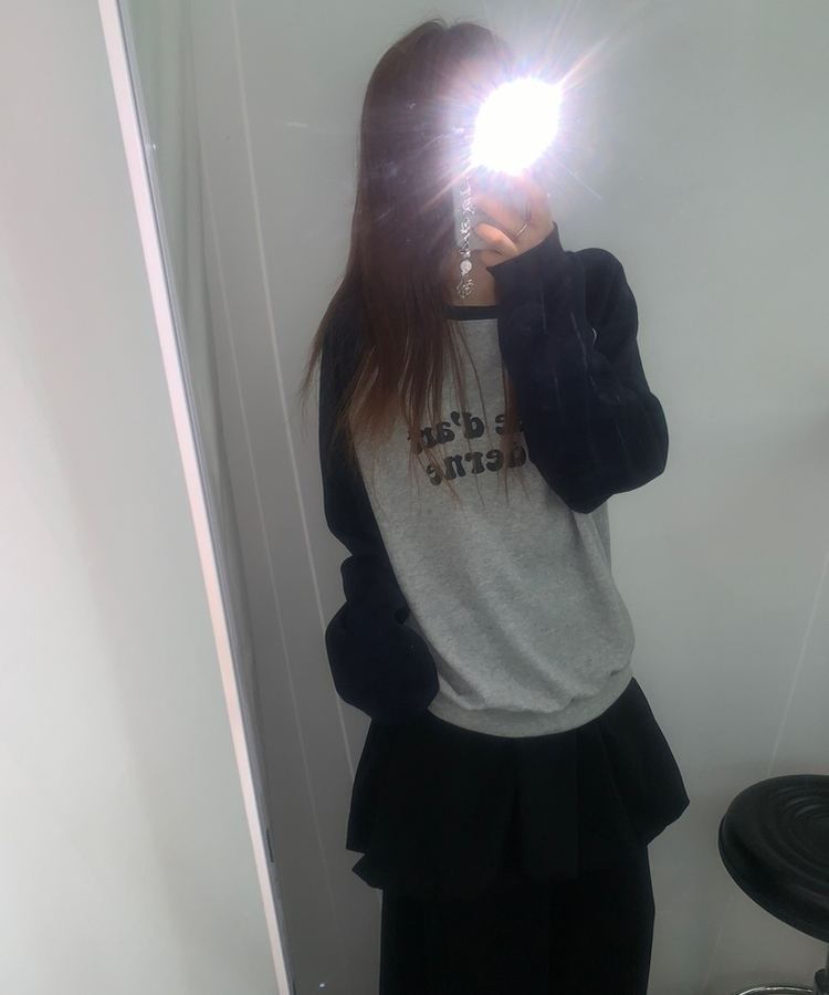 レタリングラグラントレーナー GREY