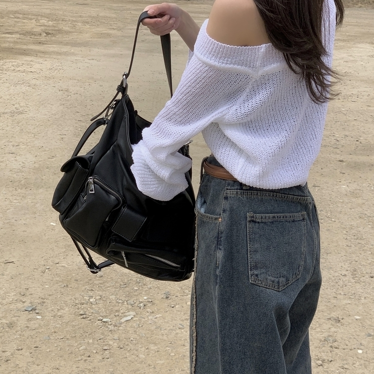トラベルショルダーバッグ BLACK