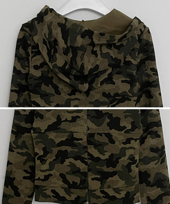 スリムクロップフードジップアップ