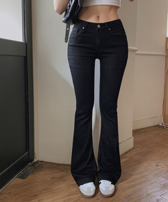 ローライズ骨盤パッドブーツカットパンツ BLACK