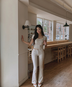 ローライズ骨盤パッドブーツカットパンツ WHITE