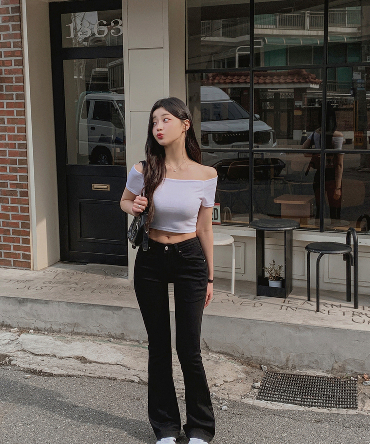 ローライズ骨盤パッドブーツカットパンツ BLACK