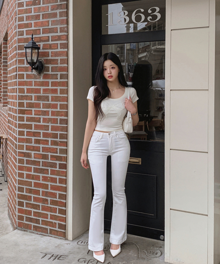 ローライズ骨盤パッドブーツカットパンツ WHITE