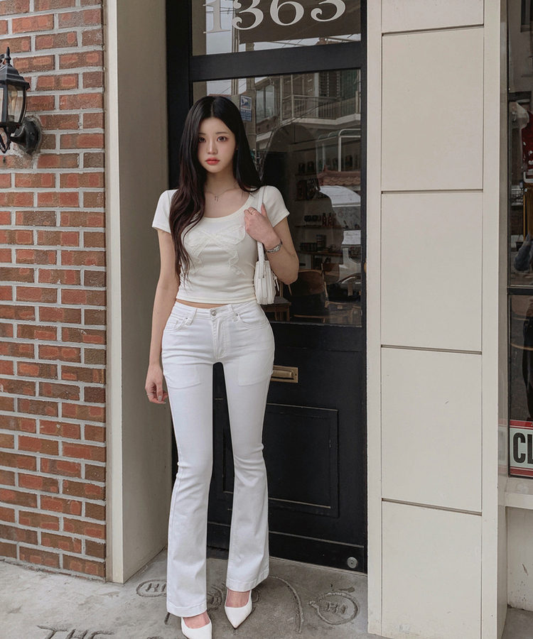 ローライズ骨盤パッドブーツカットパンツ WHITE