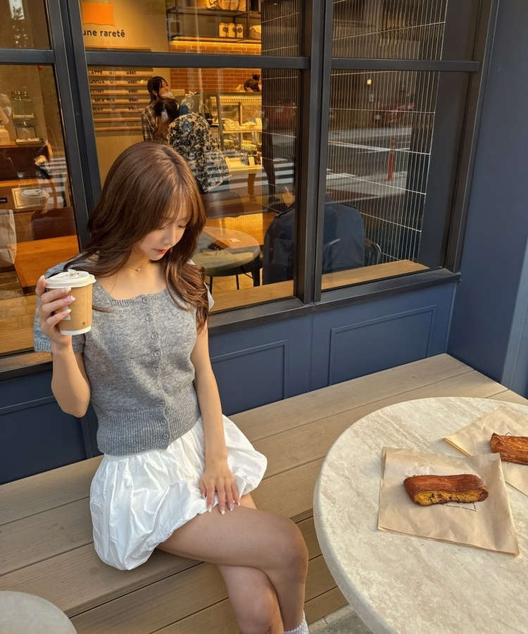 스퀘어넥 니트 가디건