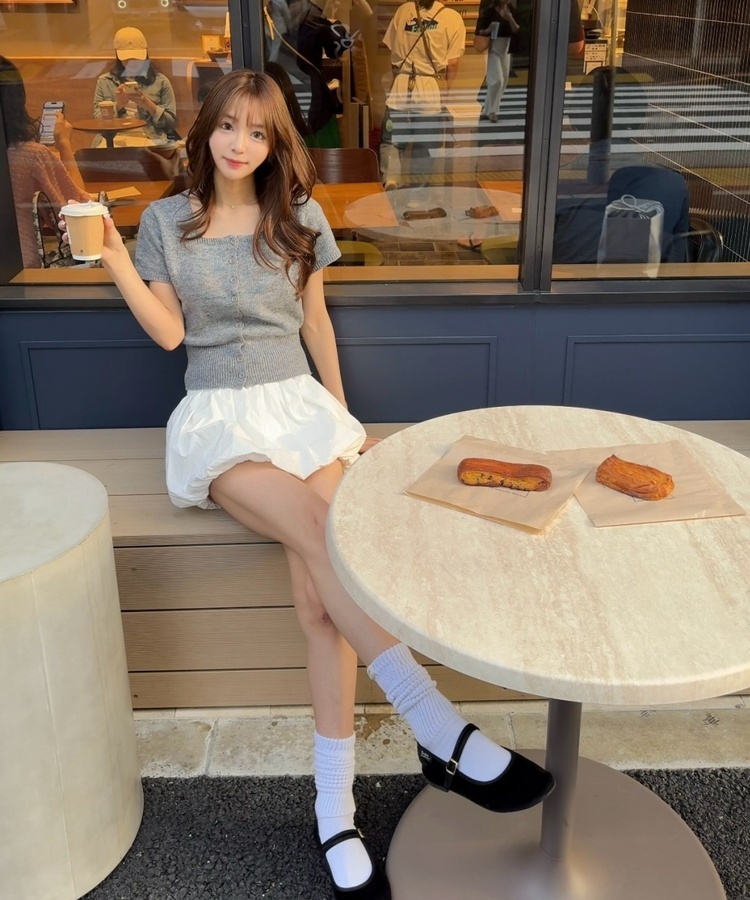 스퀘어넥 니트 가디건