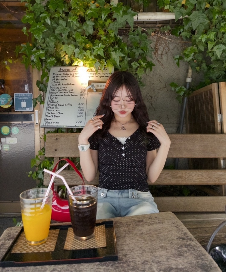 ドットボタンTシャツ BLACK
