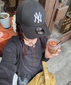 半袖Tシャツ ボーダーフリルTシャツ CHARCOAL