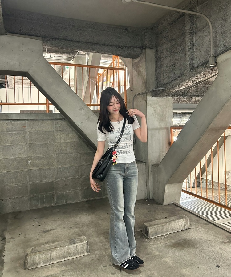 유니크 레터링 반팔 티셔츠 (5color) 아이보리