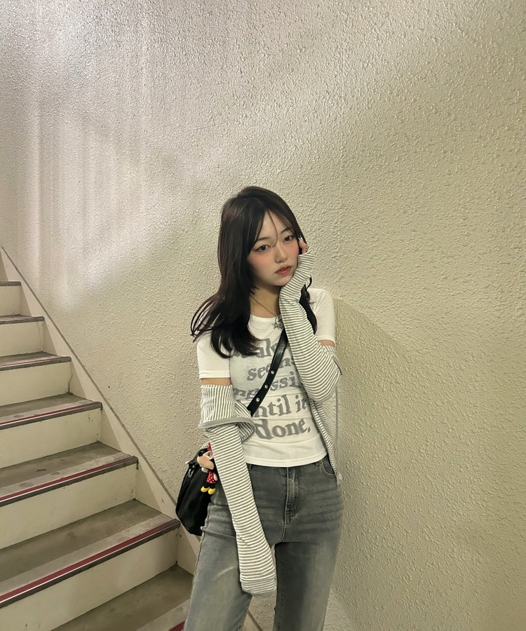 유니크 레터링 반팔 티셔츠 (5color) 아이보리