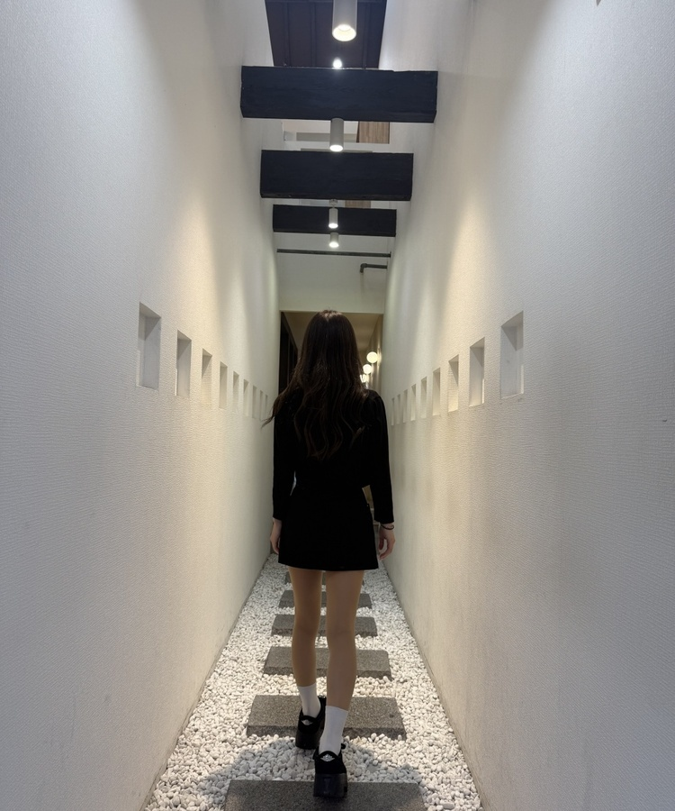 ハートボタン付きミニスカート BLACK