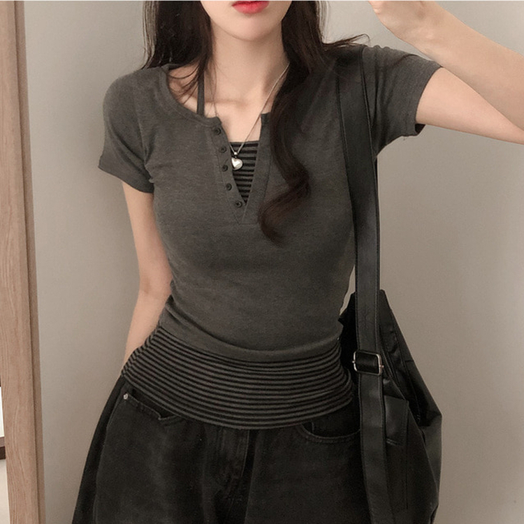 투톤 단가라 배색 레이어드 홀터 일체형 반팔 티셔츠 차콜