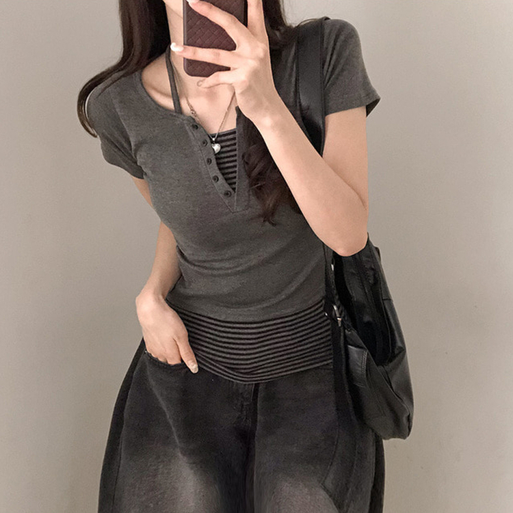 투톤 단가라 배색 레이어드 홀터 일체형 반팔 티셔츠 차콜