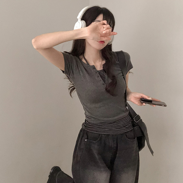 투톤 단가라 배색 레이어드 홀터 일체형 반팔 티셔츠 차콜