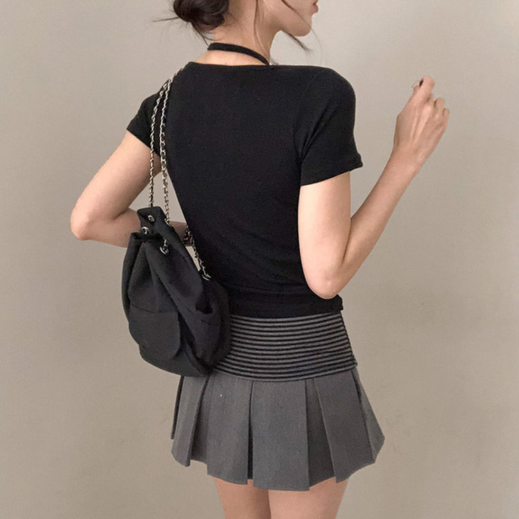 투톤 단가라 배색 레이어드 홀터 일체형 반팔 티셔츠 블랙