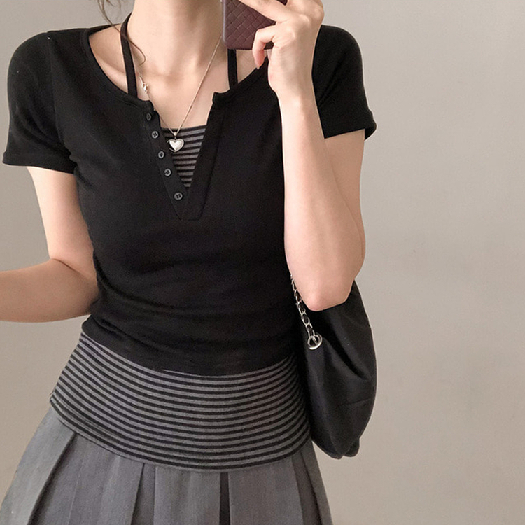 투톤 단가라 배색 레이어드 홀터 일체형 반팔 티셔츠 블랙