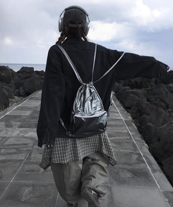 バックバッグ・スクールバッグ レタリンググロッシーバッグ SILVER