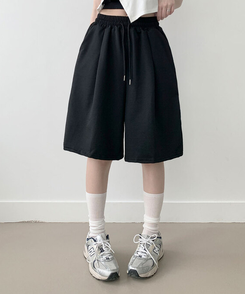 아두 핀턱 버뮤다 와이드 트레이닝 밴딩 숏 7부바지 블랙