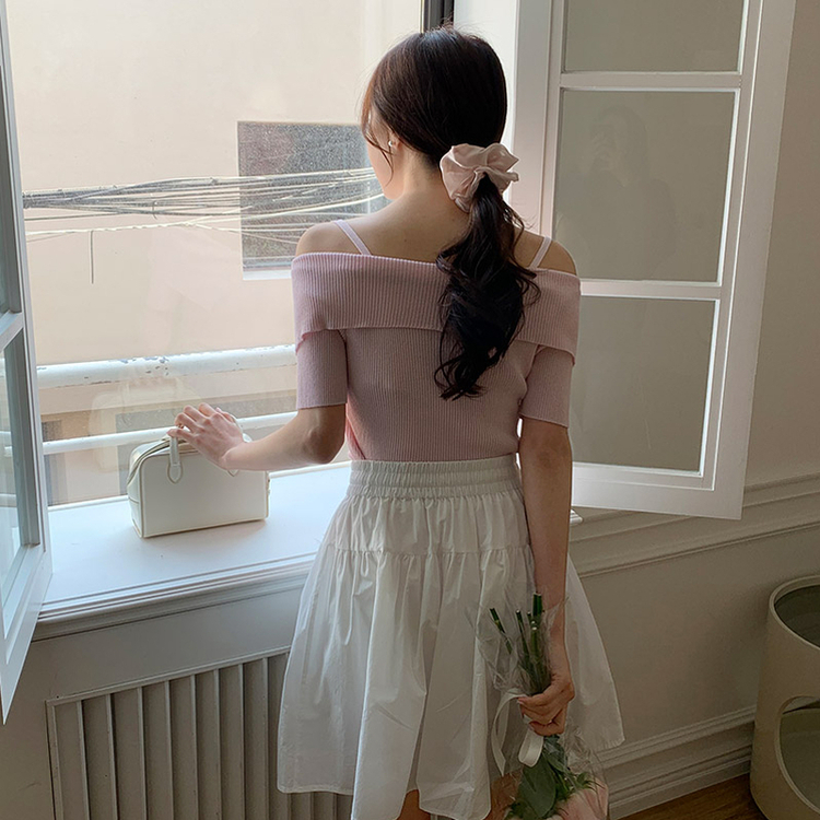 桜コーデ／華奢見え）メロニーオフショルダーストラップ半袖