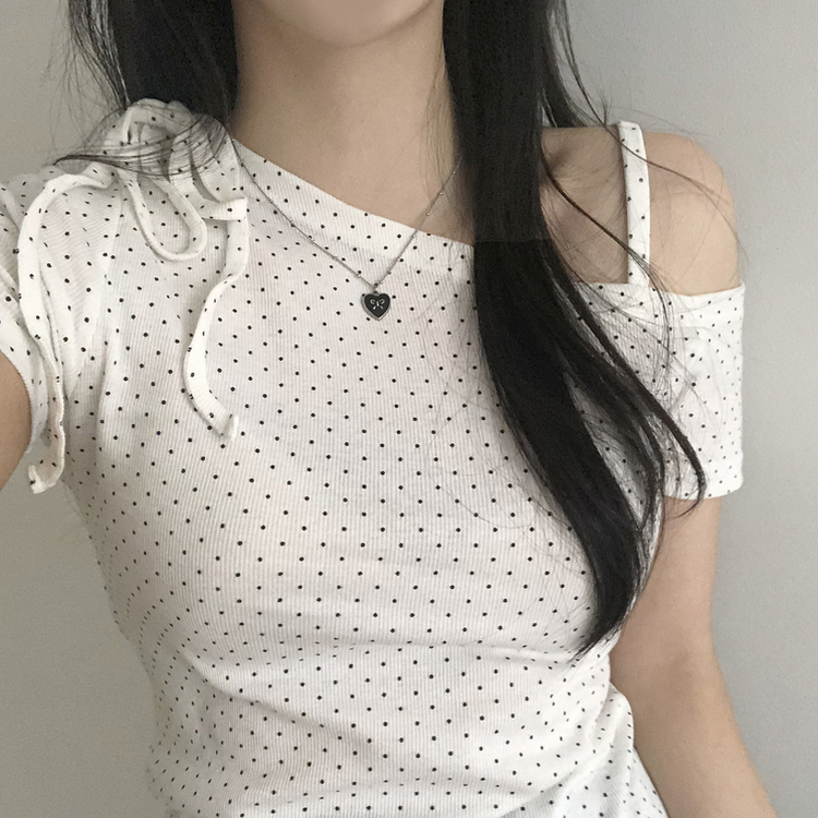 [핏보장!러블리]도트 땡땡이 원 오프숄더 어깨끈 리본 초커끈 반팔티 3color 아이보리