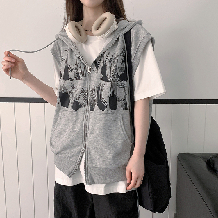 プリンティングフードジップアップベスト GREY