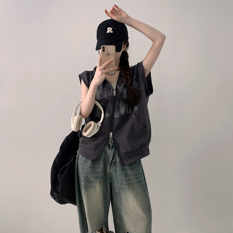 プリンティングフードジップアップベスト CHARCOAL