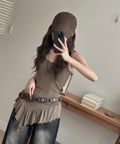 ノースリーブ フリルアンバランスキャミソール KHAKI
