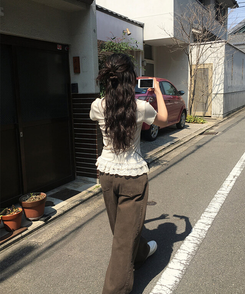 半袖Tシャツ フリルティアード半袖Tシャツ IVORY