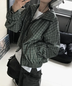 ジャンパー イネックチェックウィンドブレーカー GREEN