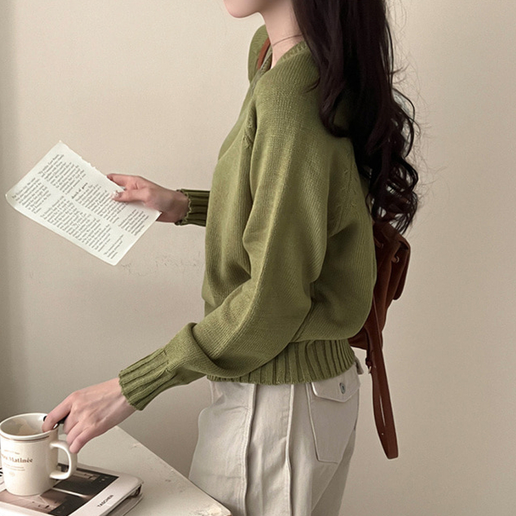 메이 시보리 브이넥 루즈핏 니트 그린