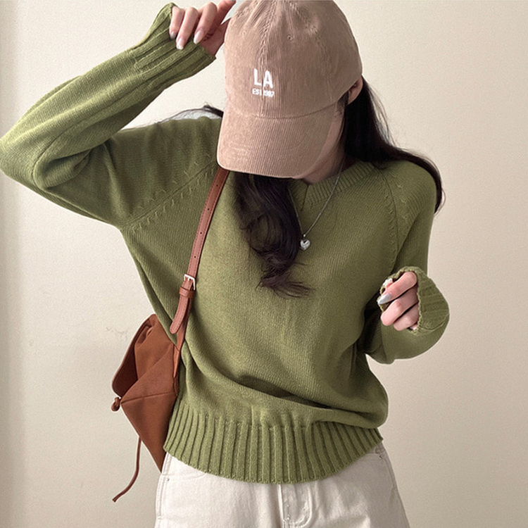 메이 시보리 브이넥 루즈핏 니트 그린