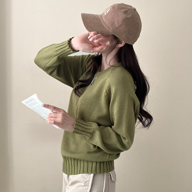 메이 시보리 브이넥 루즈핏 니트 그린