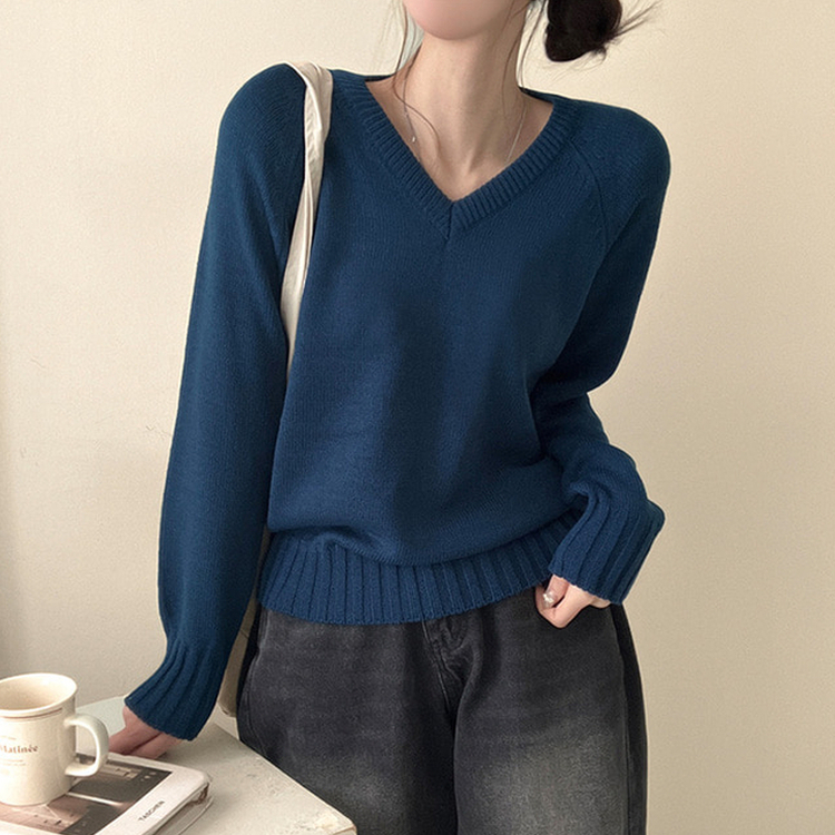 메이 시보리 브이넥 루즈핏 니트 블루