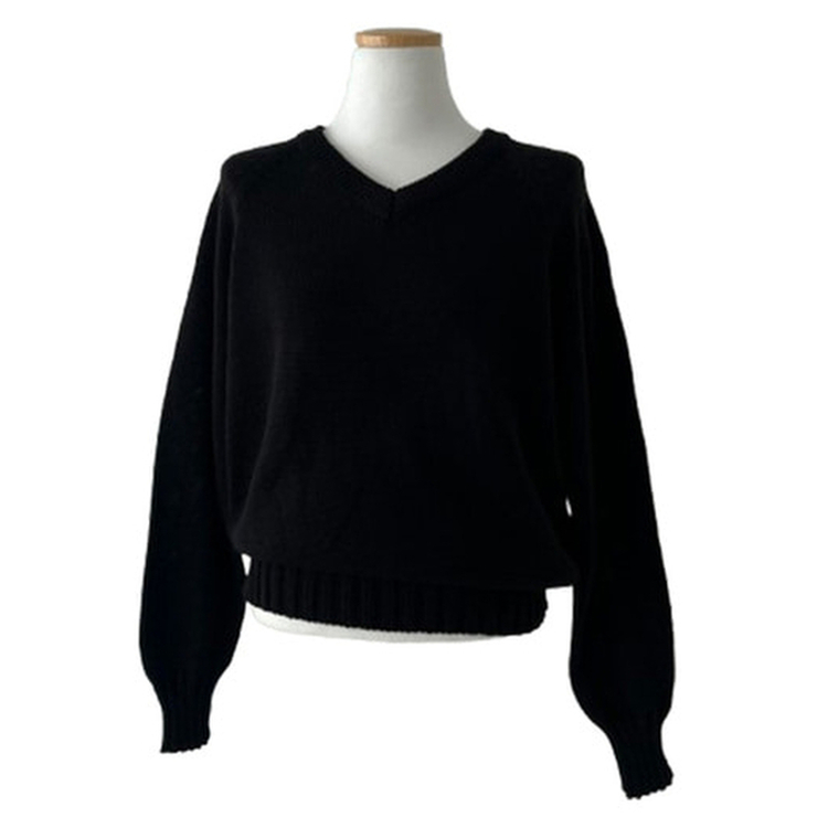 메이 시보리 브이넥 루즈핏 니트