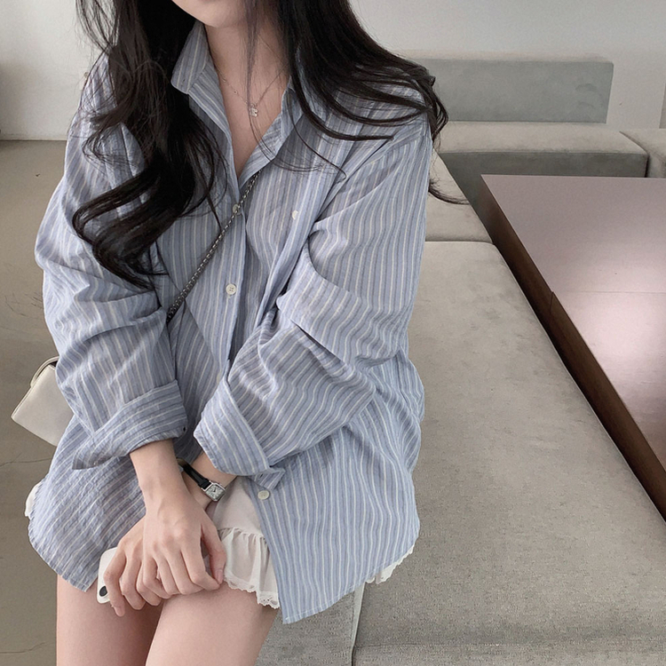 여름교복 확정피부에 달라붙지 않는 엠보싱 팬던트 스트라이프 루즈핏 셔츠 남방 소라