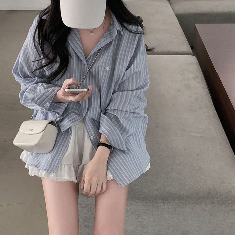 여름교복 확정피부에 달라붙지 않는 엠보싱 팬던트 스트라이프 루즈핏 셔츠 남방 소라