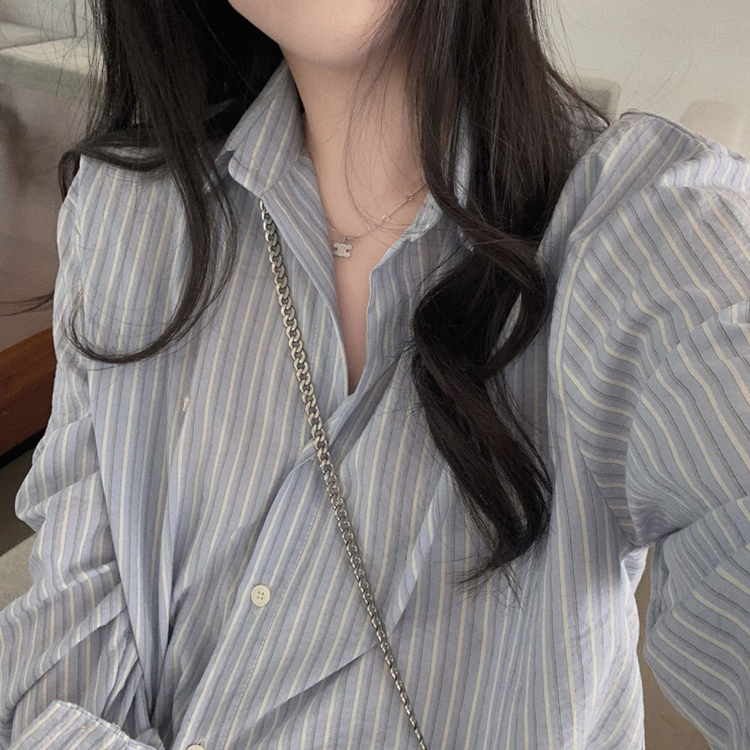 여름교복 확정피부에 달라붙지 않는 엠보싱 팬던트 스트라이프 루즈핏 셔츠 남방 소라