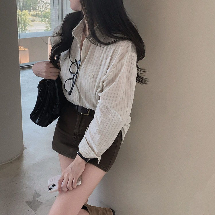 여름교복 확정피부에 달라붙지 않는 엠보싱 팬던트 스트라이프 루즈핏 셔츠 남방 베이지