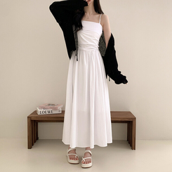 ロングワンピース スクエアシャーリングフレアワンピース IVORY