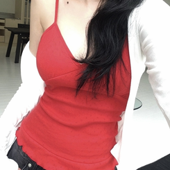 ノースリーブ パンチングフリルキャミソール RED