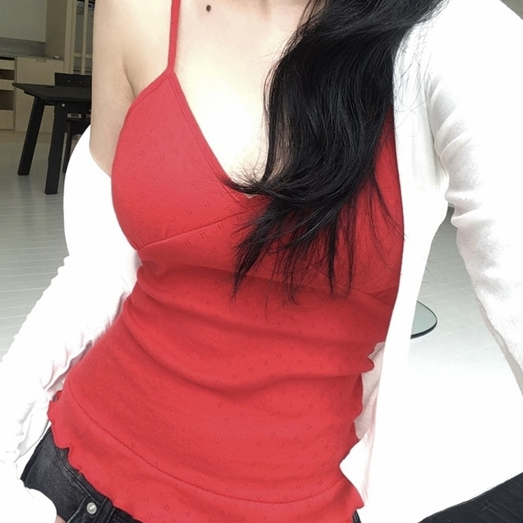 パンチングフリルキャミソール RED