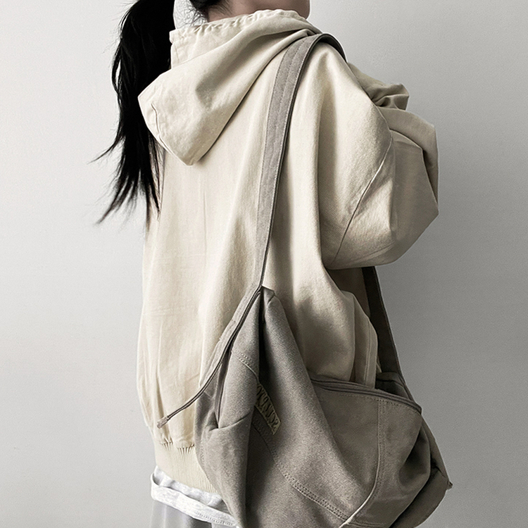 オーバーピグメントフードジップアップ IVORY