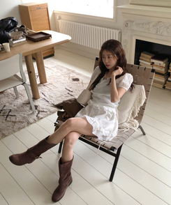 バックルスエードブーツ BROWN