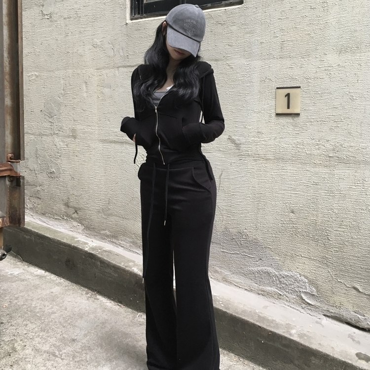 ベーシックスリムフードジップアップ BLACK