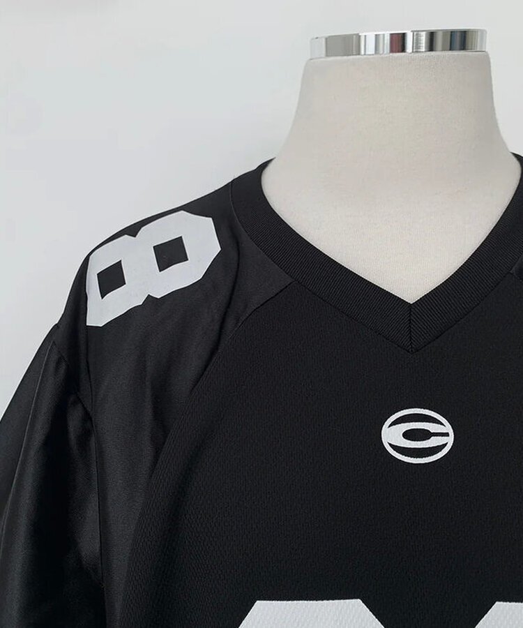 グロッシーVネック半袖Tシャツ