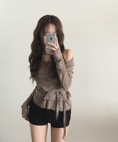 ニット ホルターレイヤードフリルアンバランスニット DEEP BEIGE