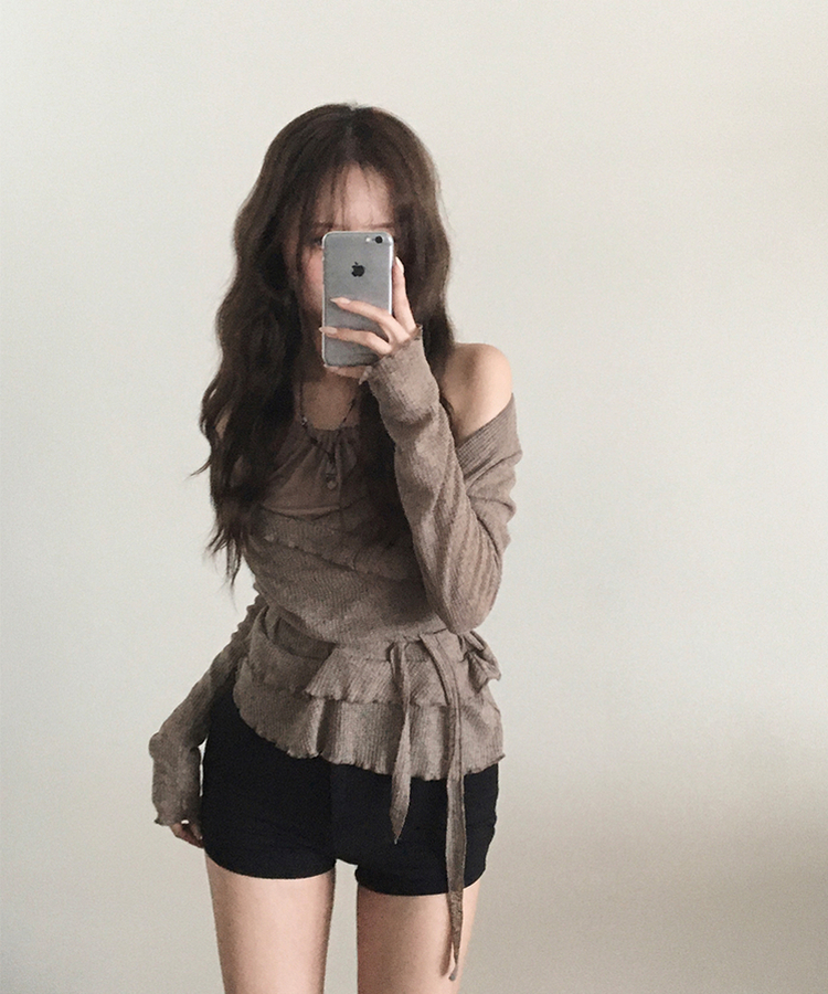 ホルターレイヤードフリルアンバランスニット DEEP BEIGE