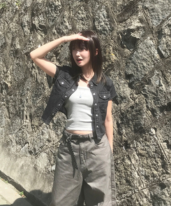 スリットデニムクロップ半袖シャツ BLACK