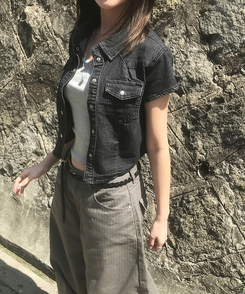 スリットデニムクロップ半袖シャツ BLACK
