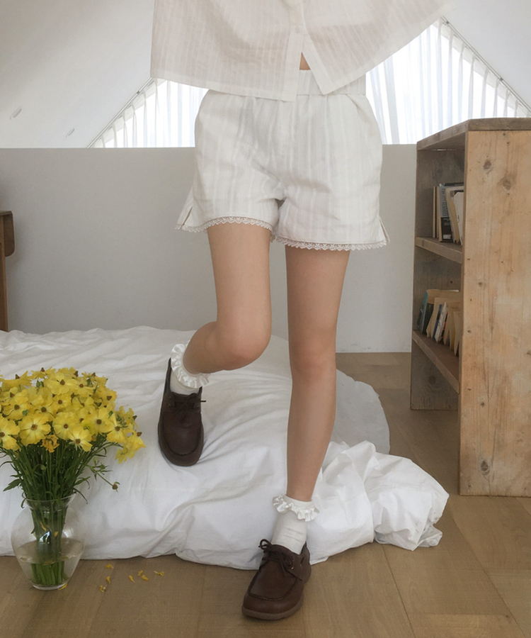 パンチングレースショートパンツ WHITE